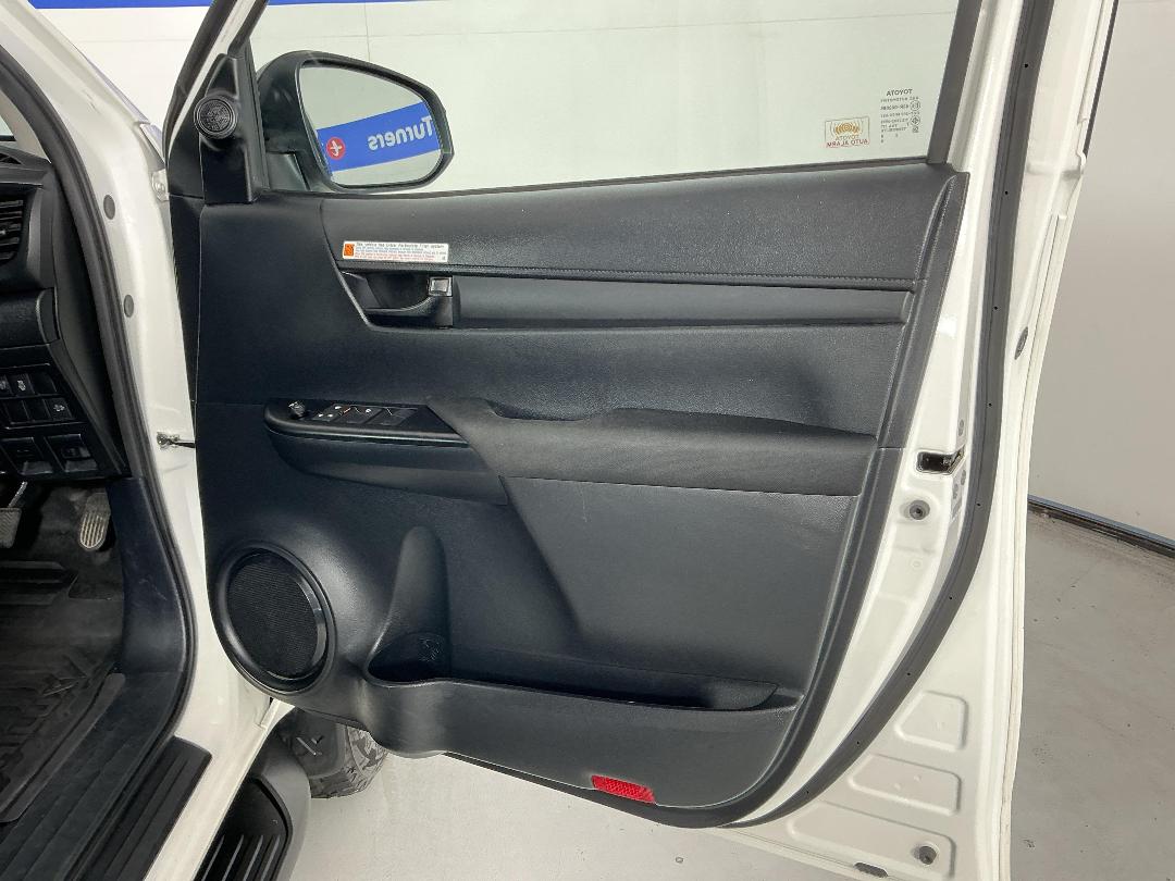 Photo '15' of Toyota Hilux Photo '15' of Toyota Hilux