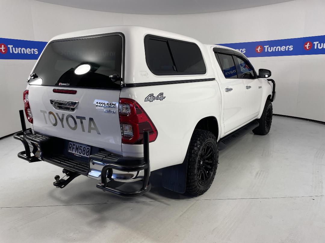 Photo '7' of Toyota Hilux