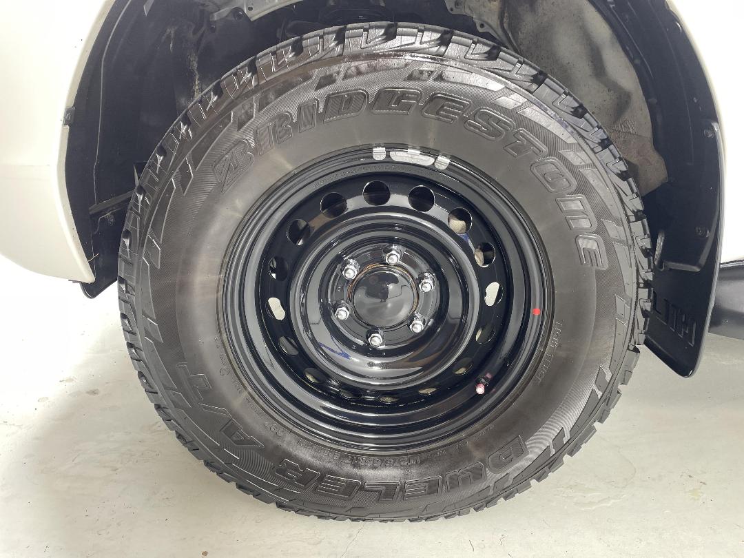 Photo '10' of Toyota Hilux