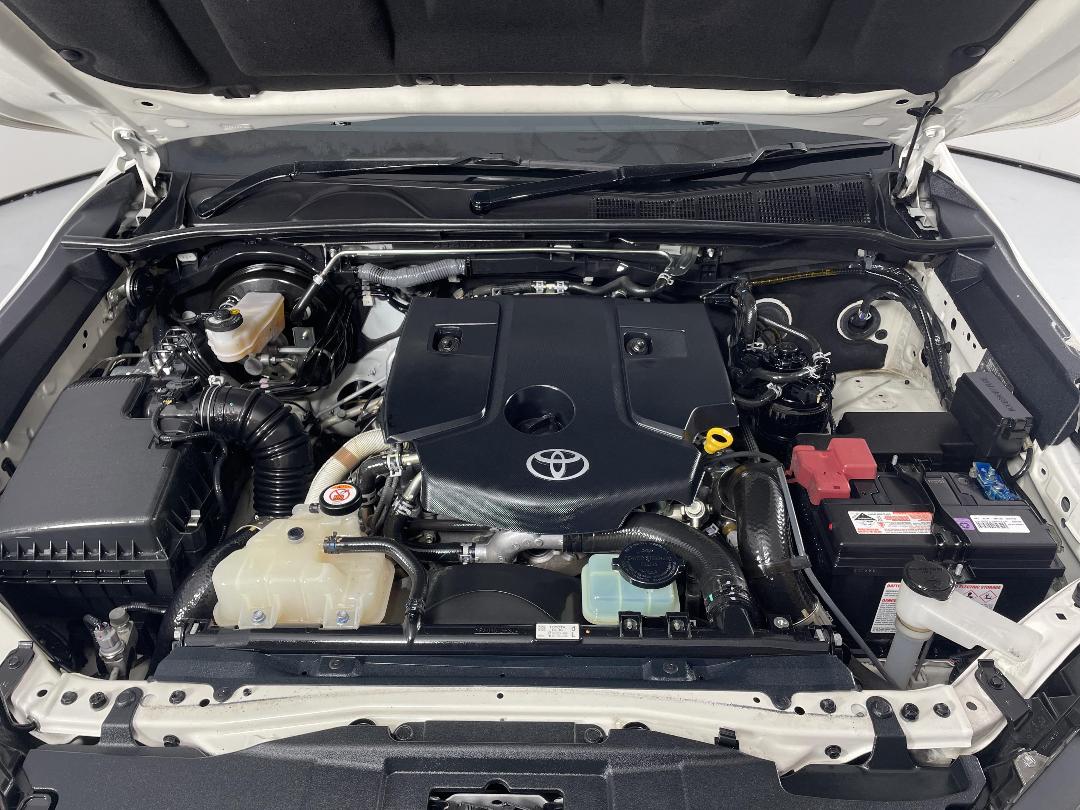 Photo '13' of Toyota Hilux