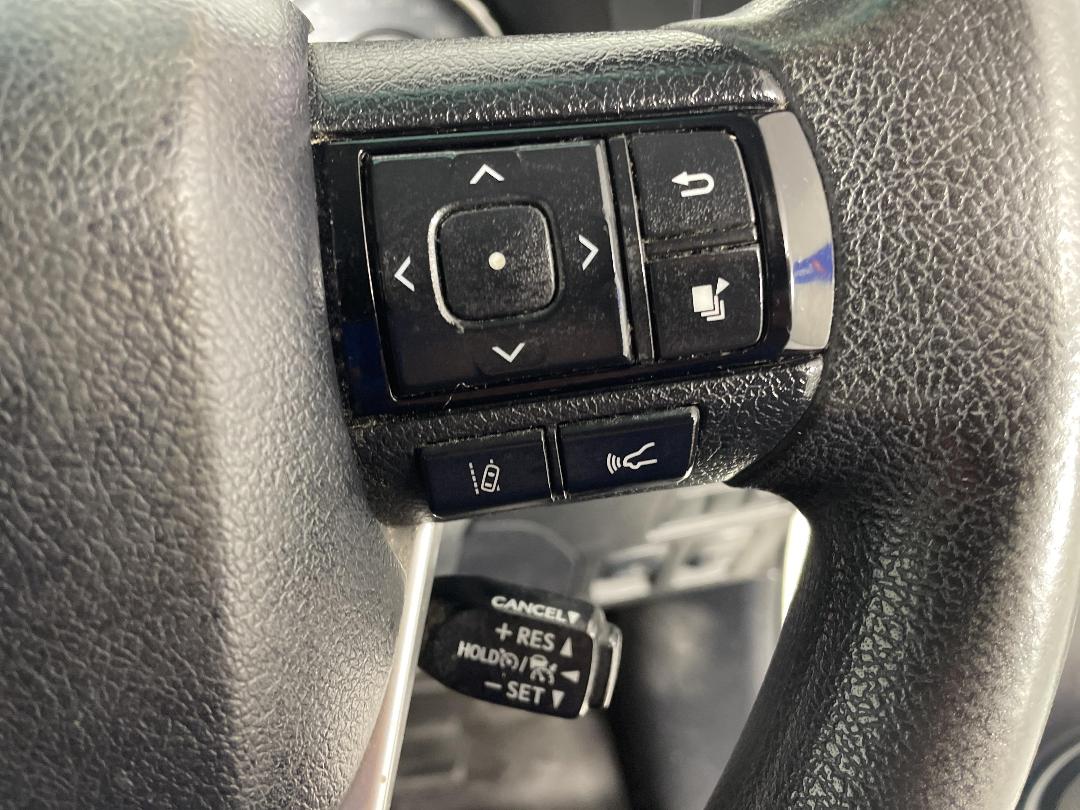 Photo '24' of Toyota Hilux