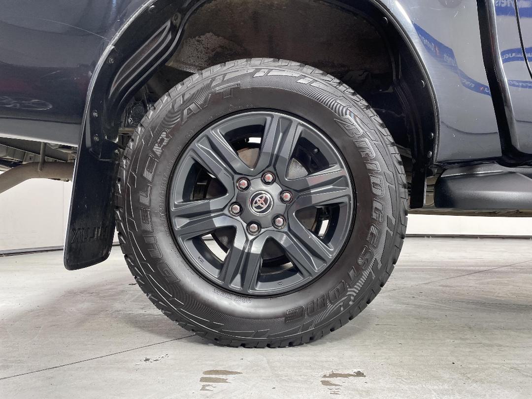 Photo '12' of Toyota Hilux Photo '12' of Toyota Hilux