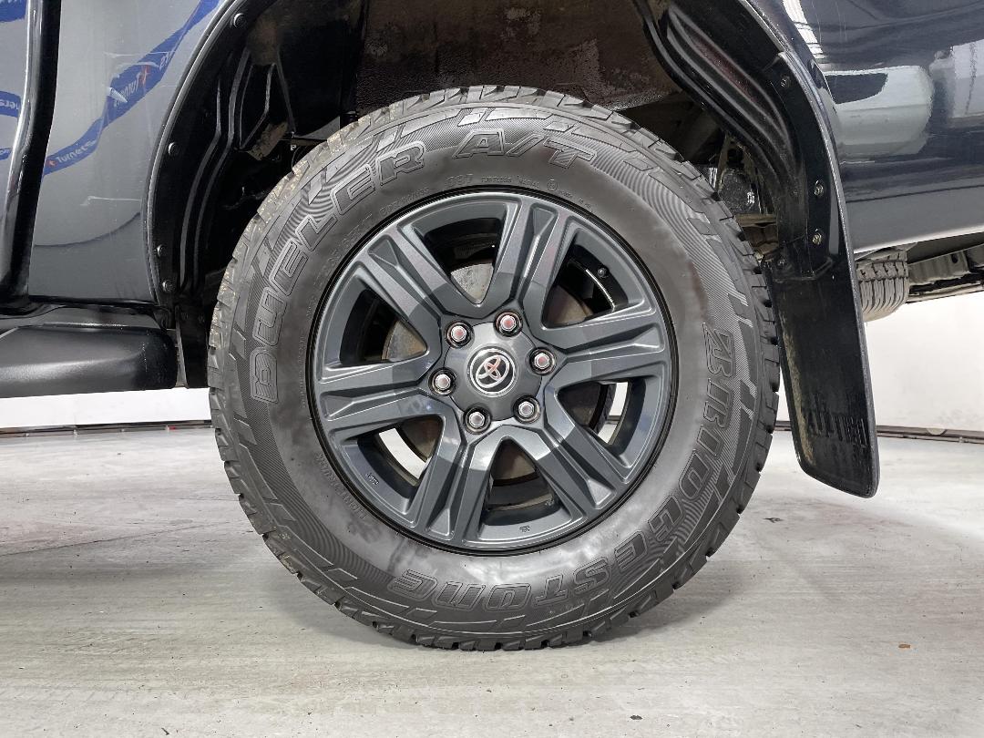 Photo '11' of Toyota Hilux Photo '11' of Toyota Hilux