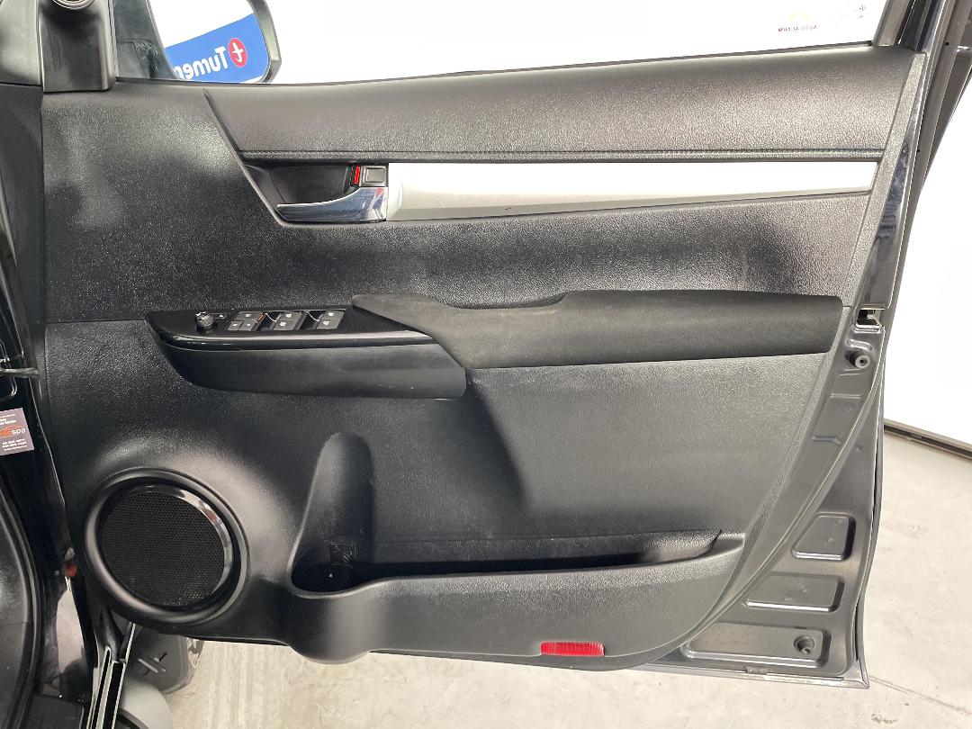 Photo '15' of Toyota Hilux Photo '15' of Toyota Hilux