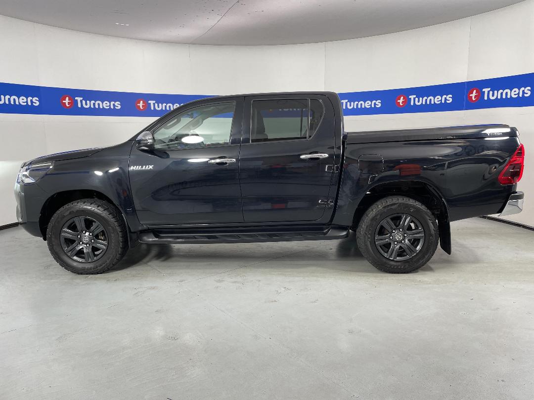 Photo '24' of Toyota Hilux Photo '24' of Toyota Hilux