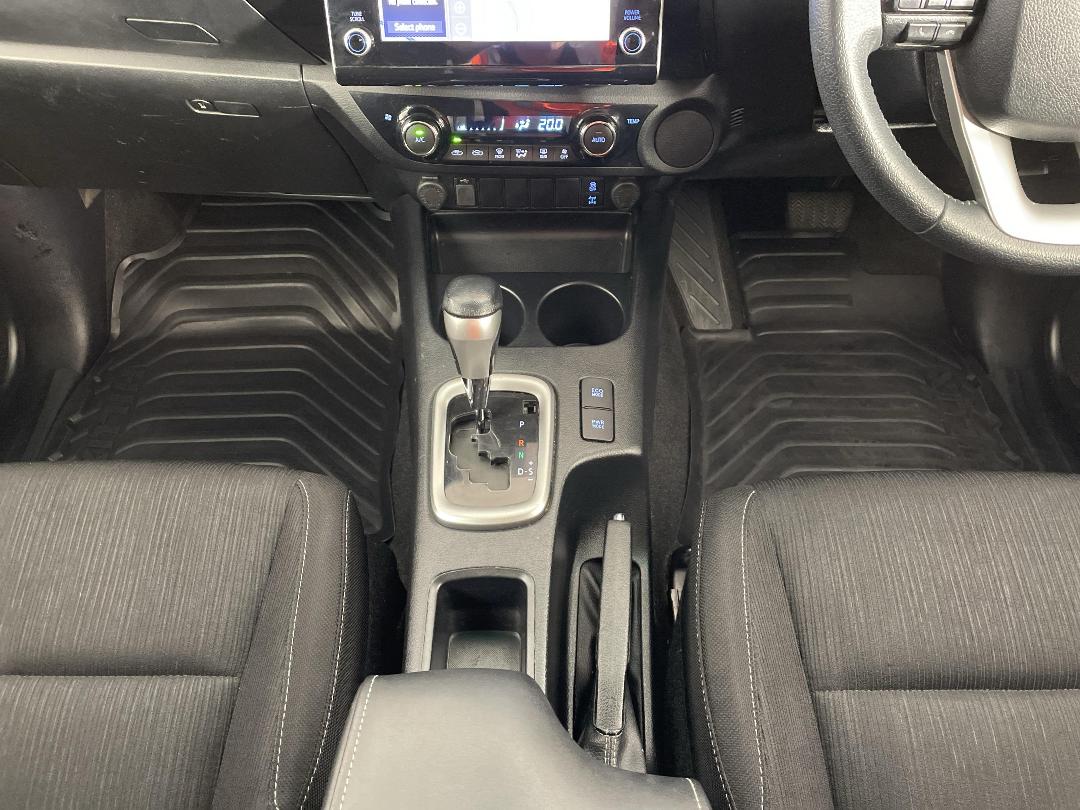 Photo '18' of Toyota Hilux Photo '18' of Toyota Hilux