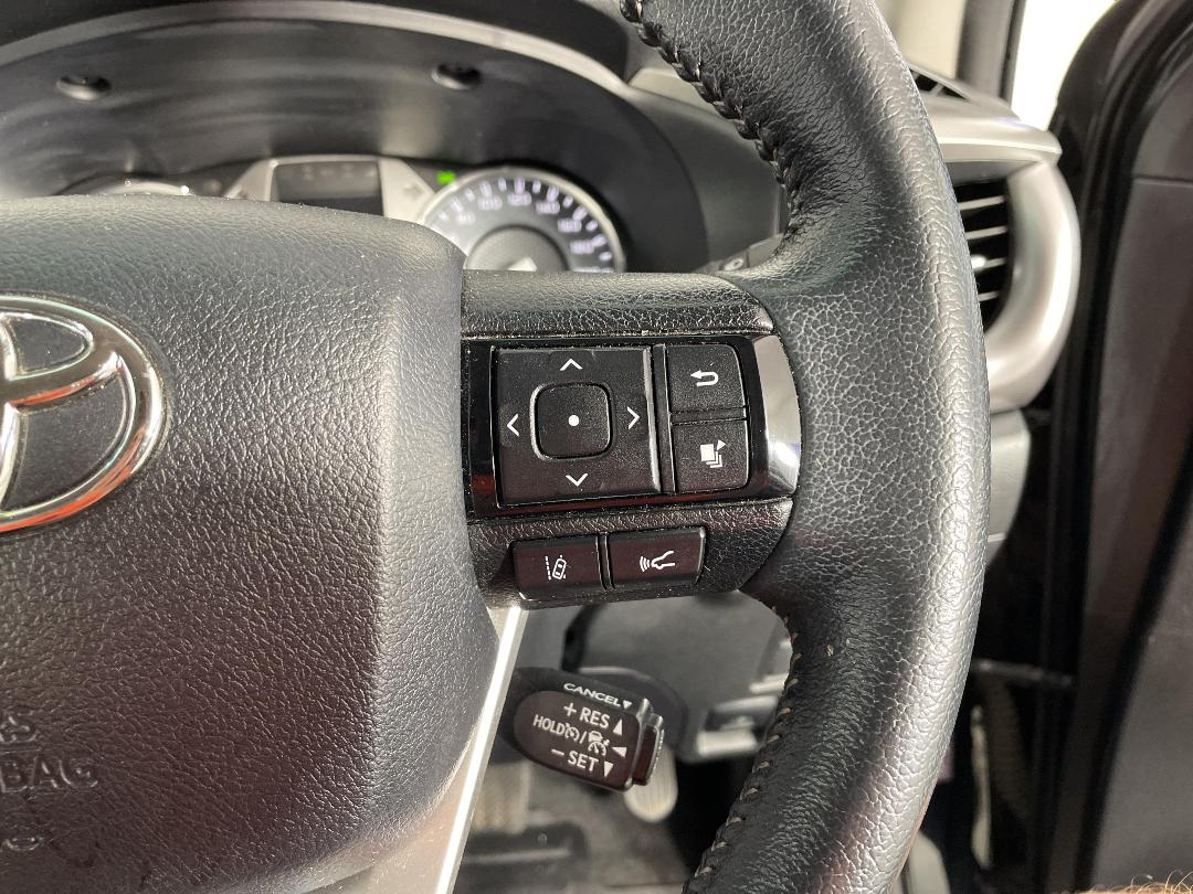 Photo '28' of Toyota Hilux Photo '28' of Toyota Hilux