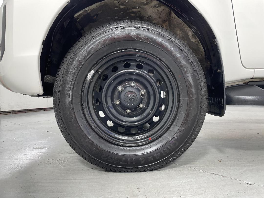 Photo '10' of Toyota Hilux