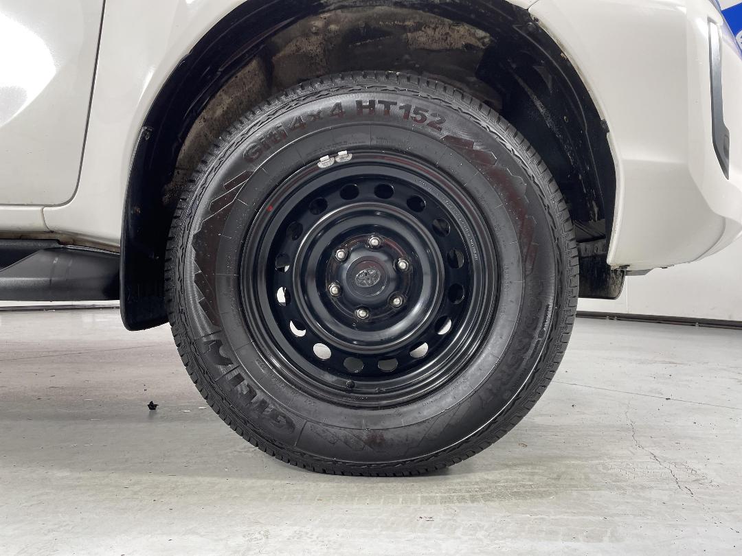 Photo '9' of Toyota Hilux