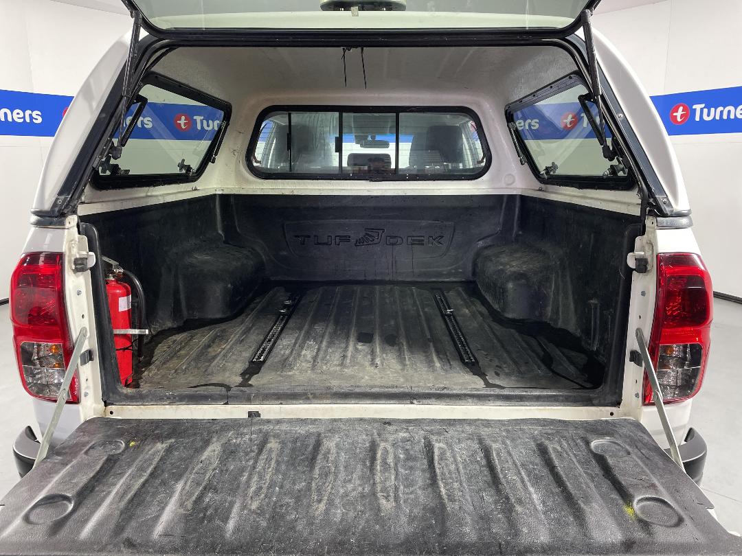 Photo '14' of Toyota Hilux