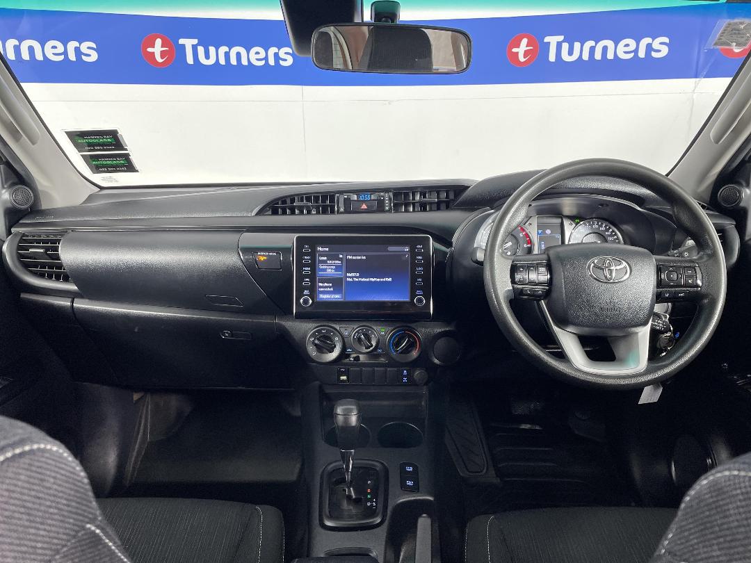 Photo '17' of Toyota Hilux