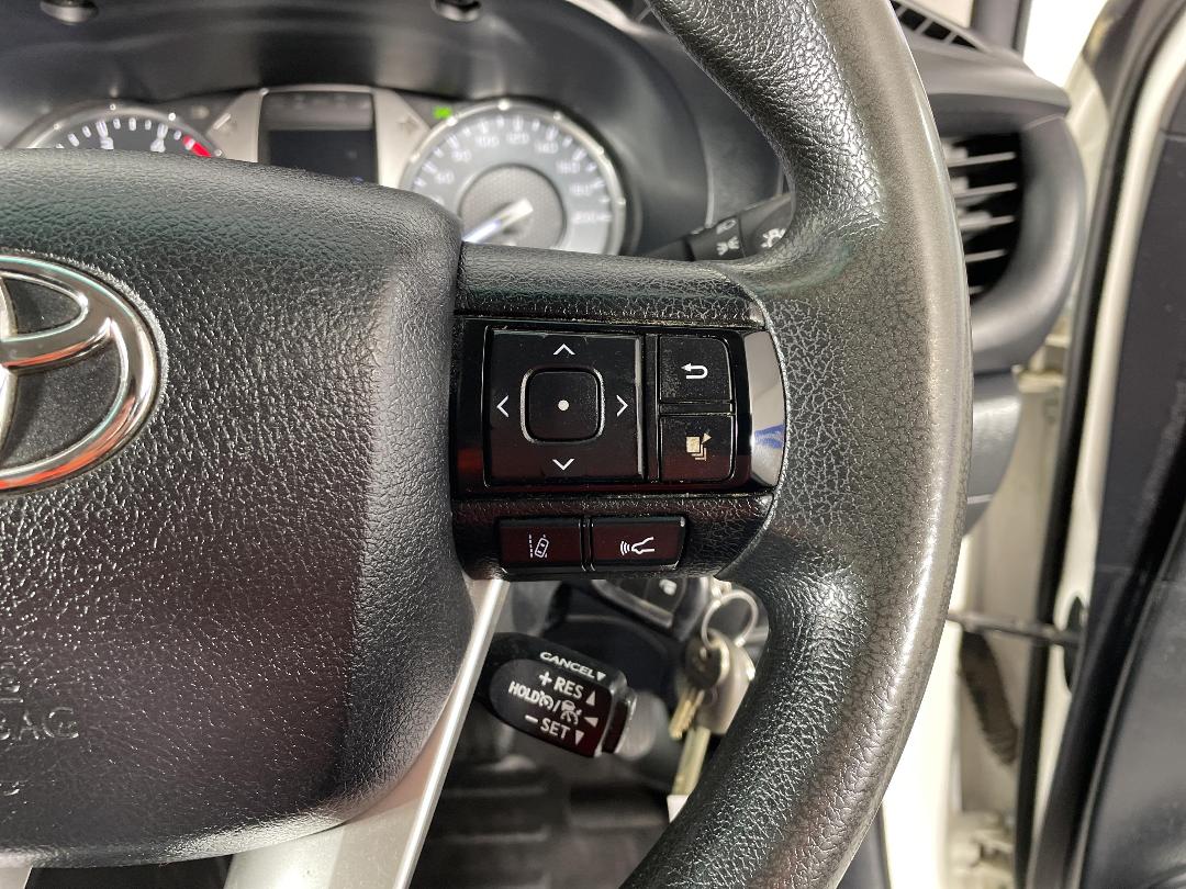 Photo '29' of Toyota Hilux