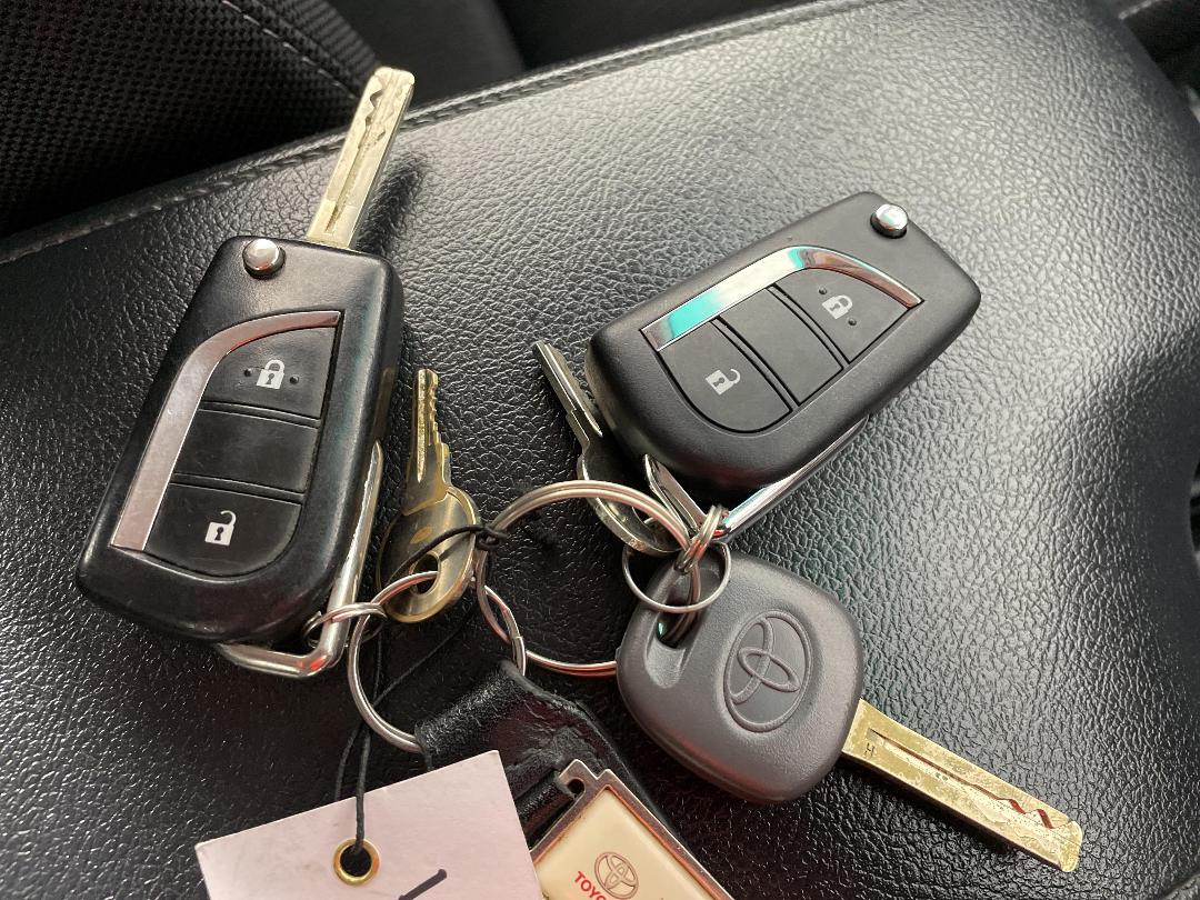 Photo '22' of Toyota Hilux