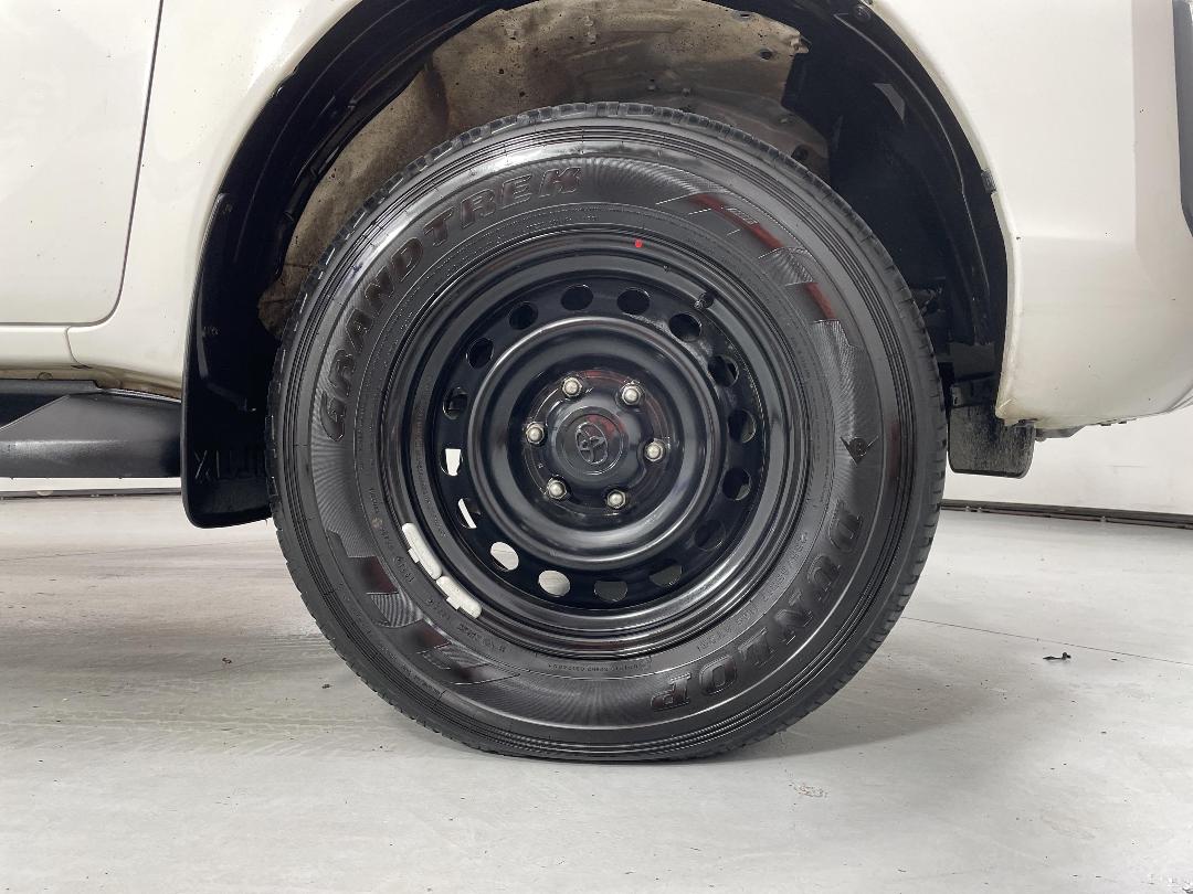 Photo '9' of Toyota Hilux