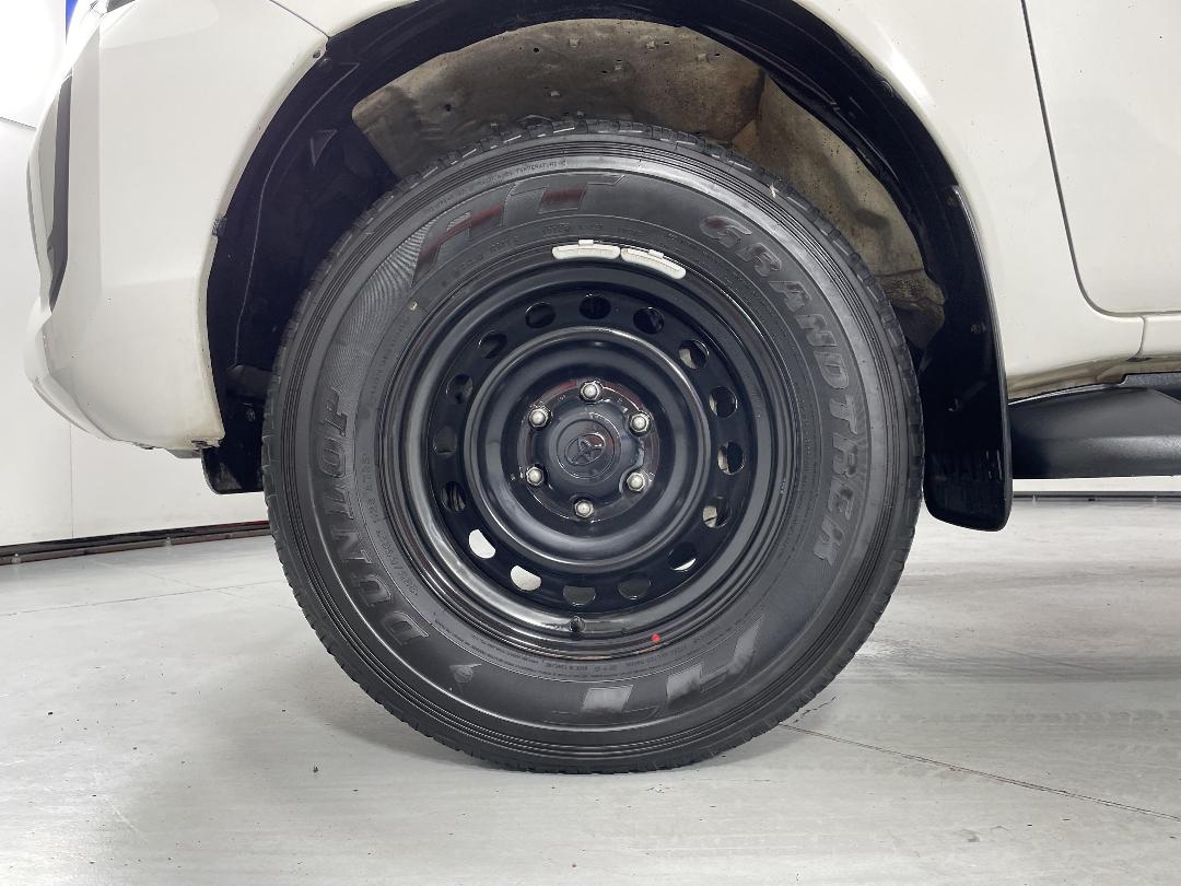 Photo '10' of Toyota Hilux