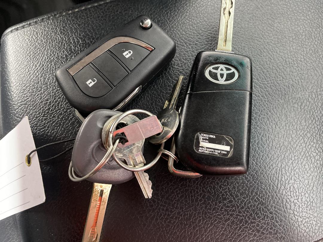 Photo '22' of Toyota Hilux