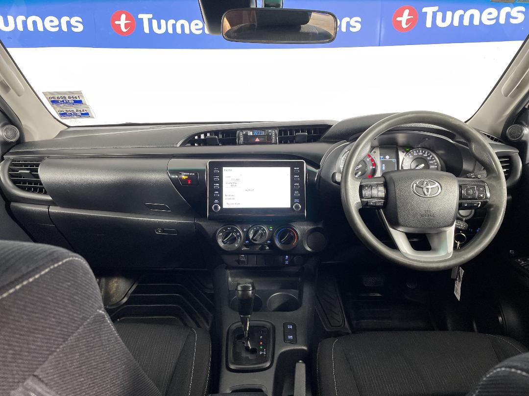 Photo '17' of Toyota Hilux