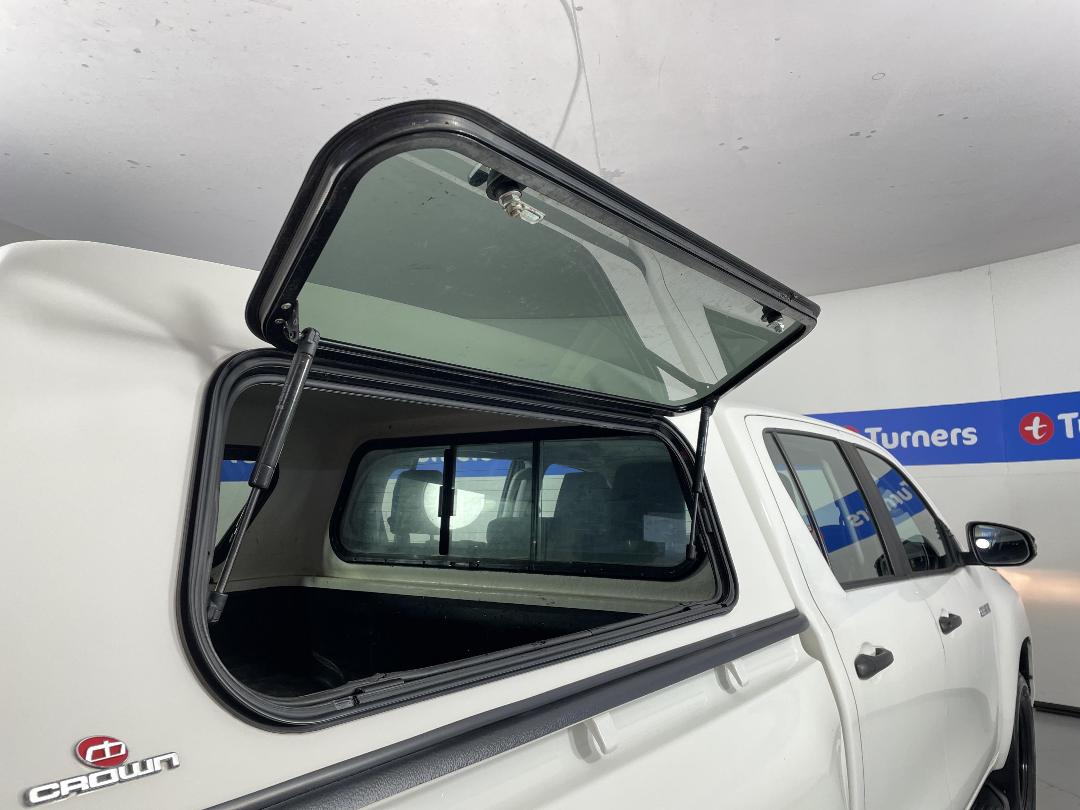 Photo '26' of Toyota Hilux