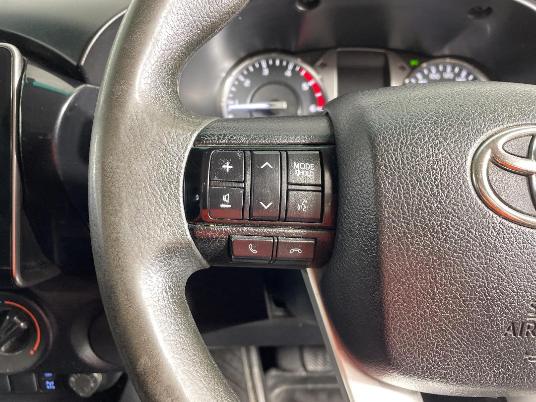 Photo '27' of Toyota Hilux