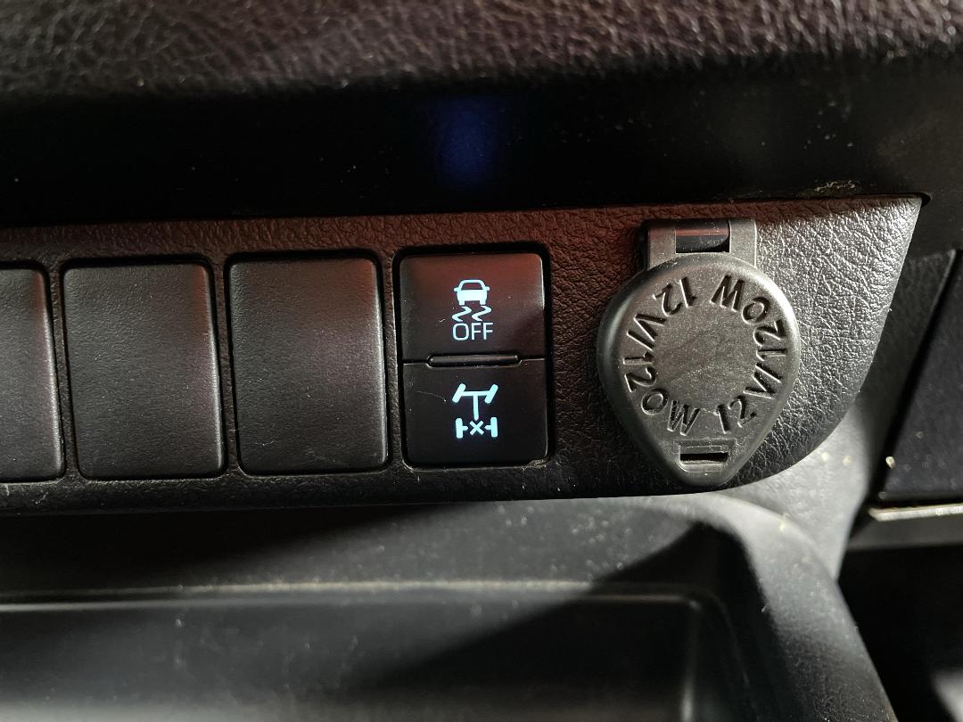 Photo '31' of Toyota Hilux