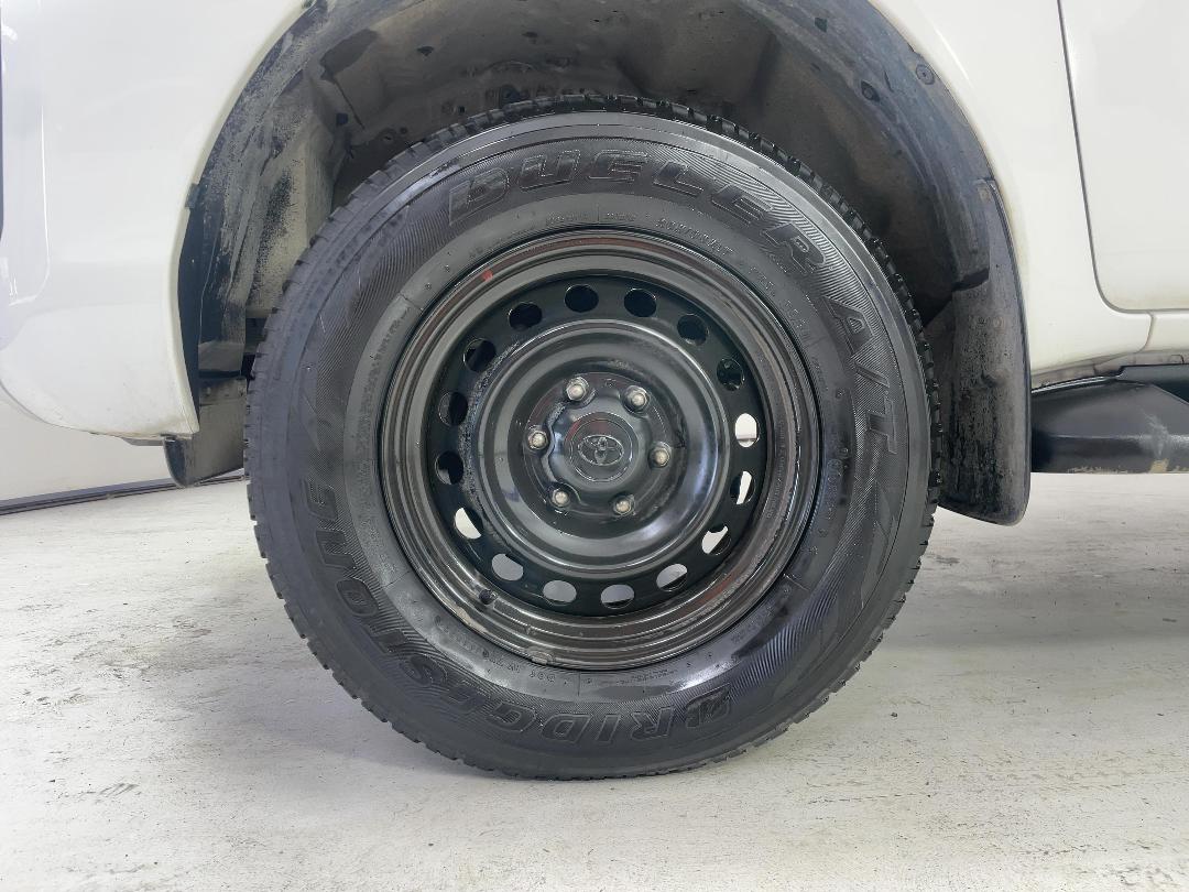 Photo '10' of Toyota Hilux