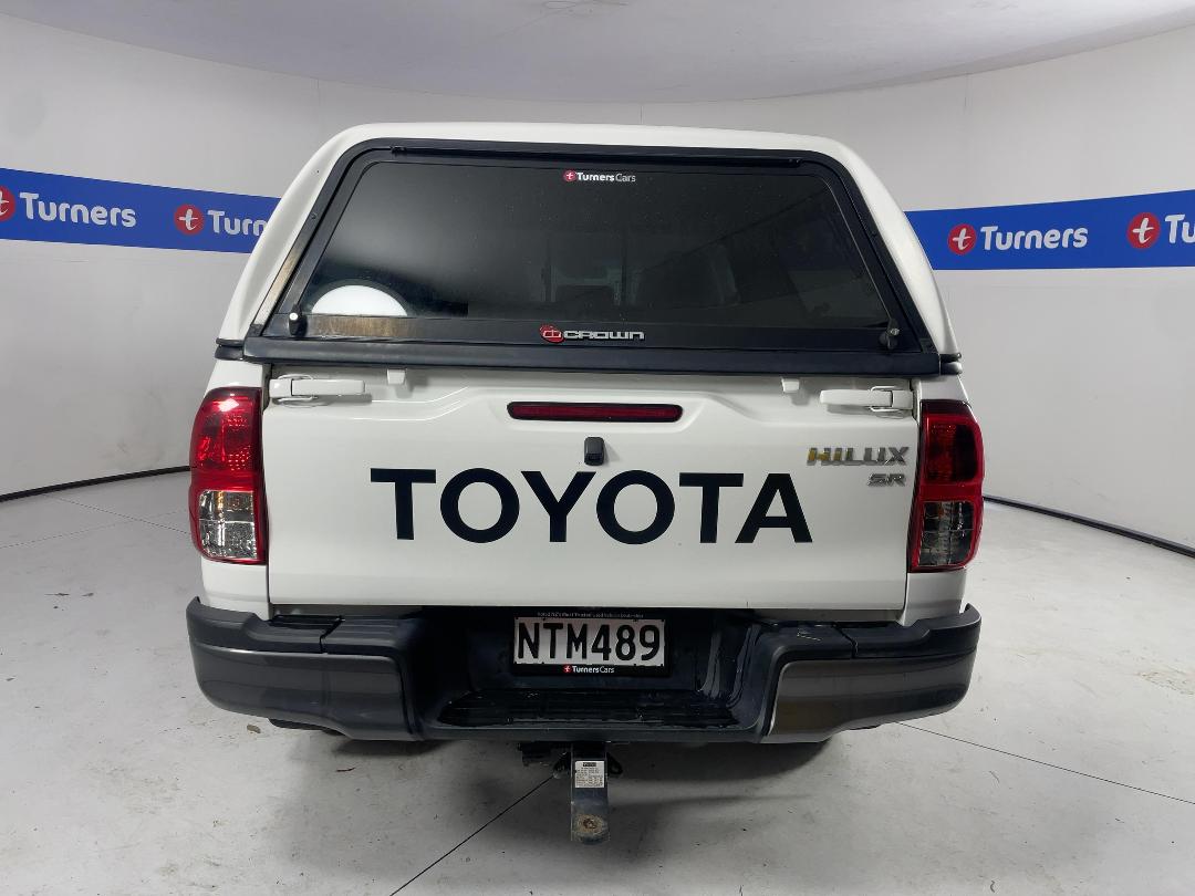 Photo '6' of Toyota Hilux