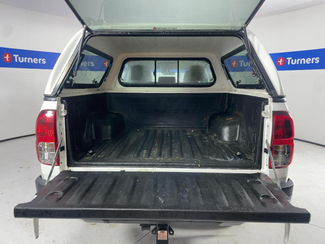 Photo '14' of Toyota Hilux