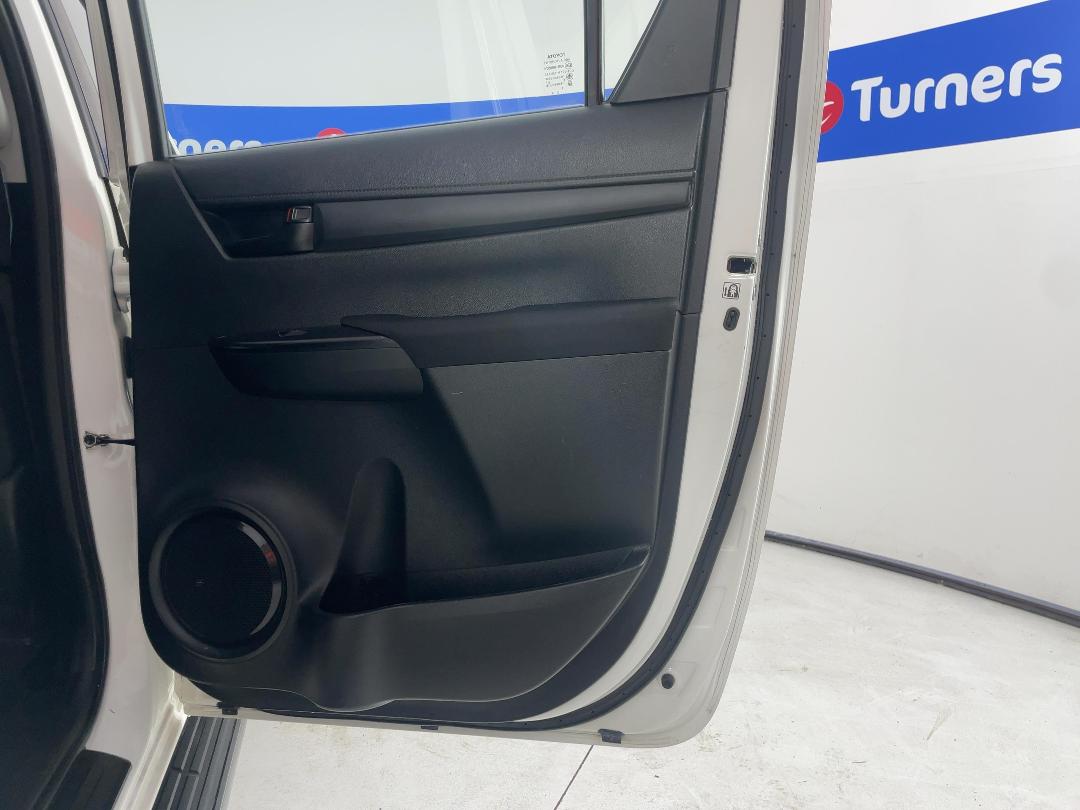 Photo '19' of Toyota Hilux