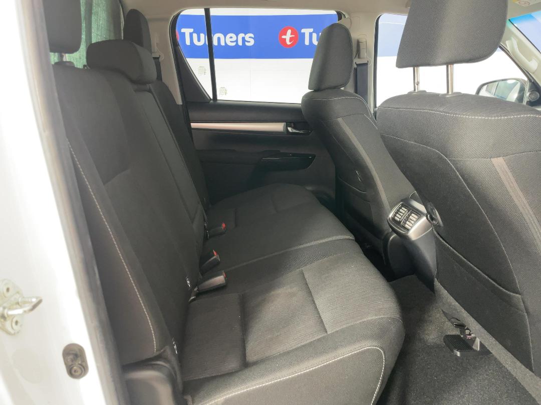 Photo '20' of Toyota Hilux