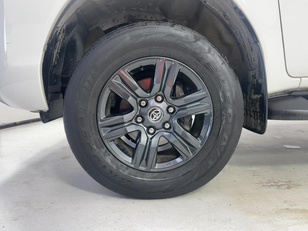 Photo '10' of Toyota Hilux Photo '10' of Toyota Hilux