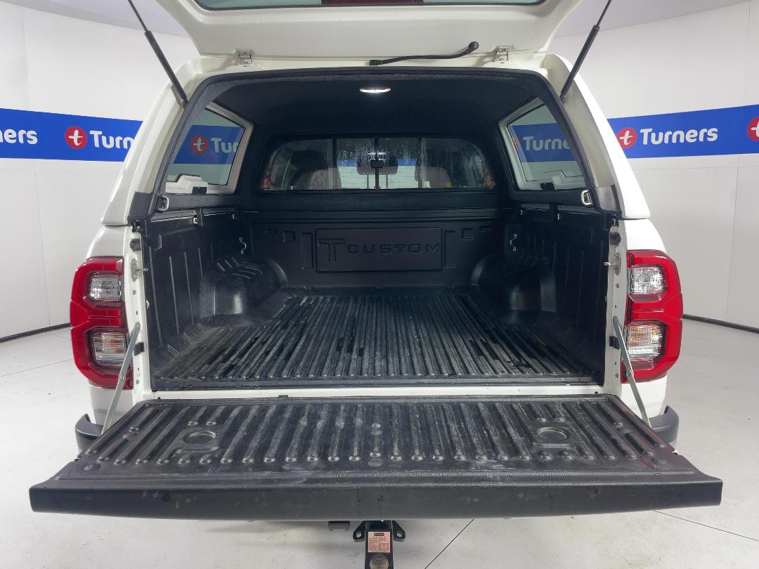 Photo '14' of Toyota Hilux Photo '14' of Toyota Hilux