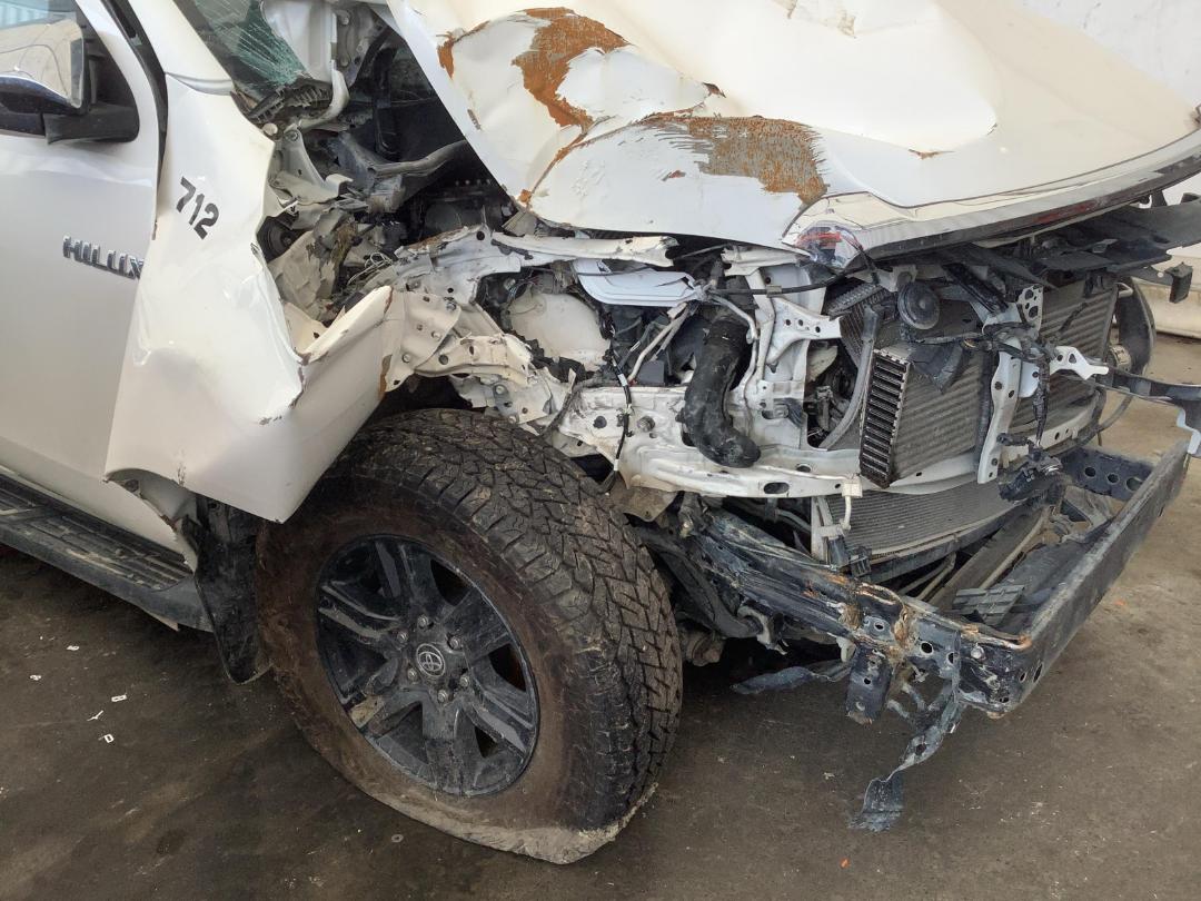 Photo '2' of Toyota Hilux SR5 TD DC