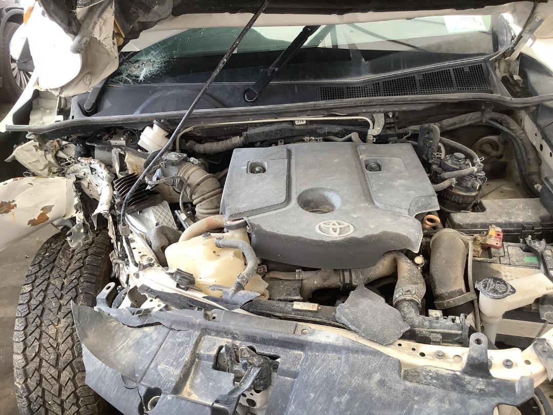 Photo '11' of Toyota Hilux SR5 TD DC