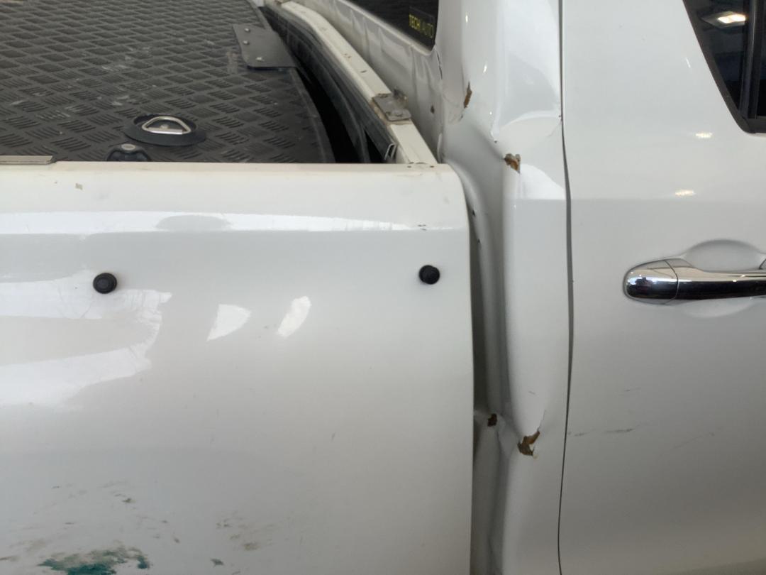 Photo '5' of Toyota Hilux SR5 TD DC