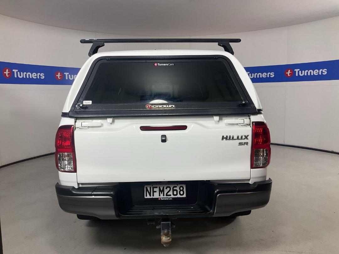 Photo '6' of Toyota Hilux