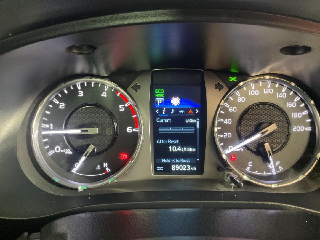 Photo '21' of Toyota Hilux