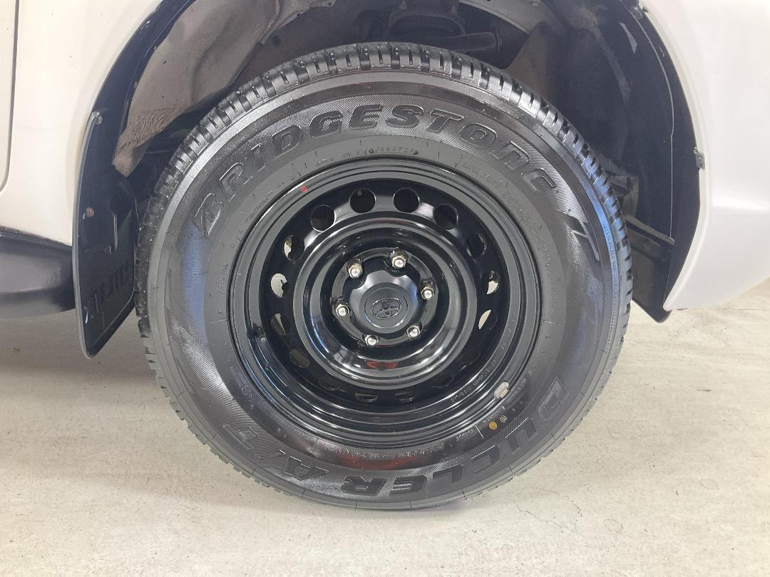 Photo '9' of Toyota Hilux