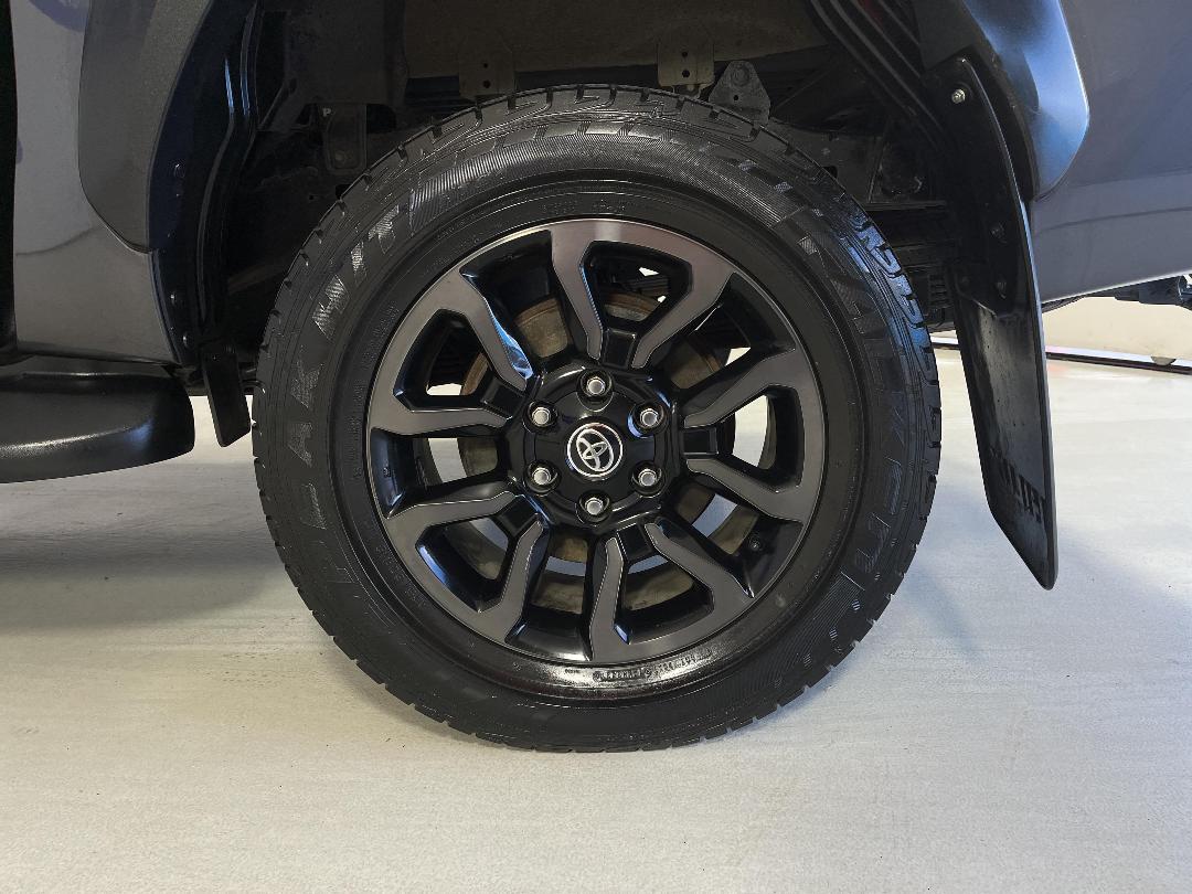 Photo '11' of Toyota Hilux Photo '11' of Toyota Hilux