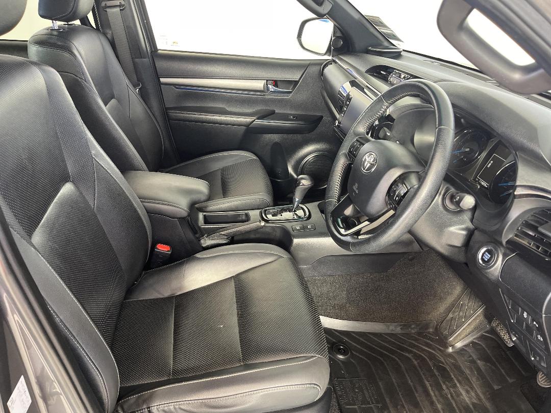 Photo '16' of Toyota Hilux Photo '16' of Toyota Hilux