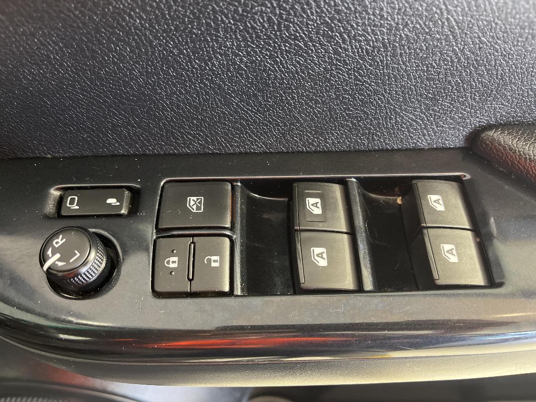 Photo '23' of Toyota Hilux Photo '23' of Toyota Hilux