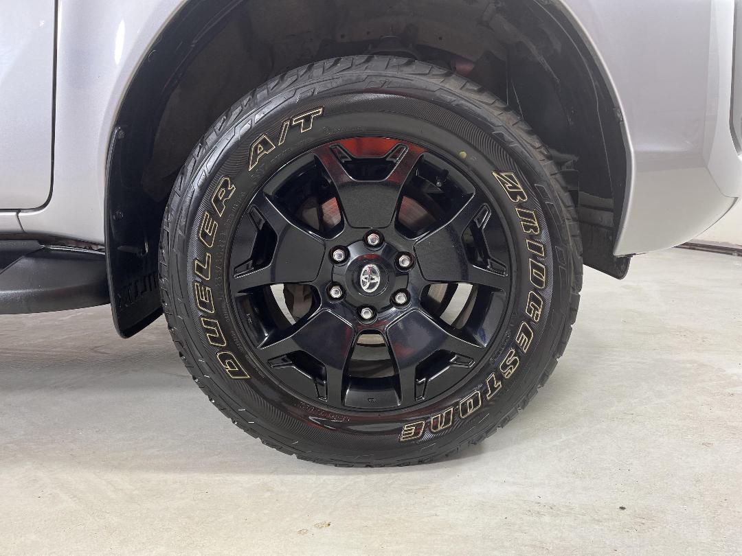 Photo '9' of Toyota Hilux Photo '9' of Toyota Hilux