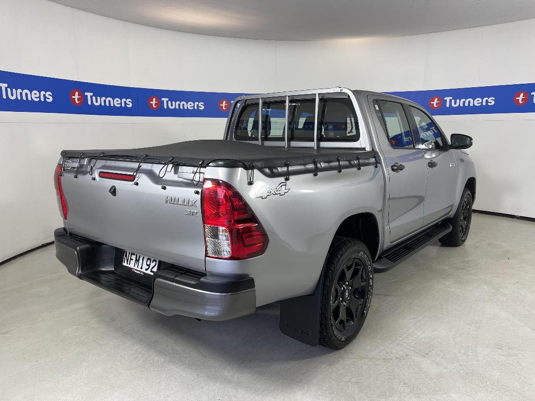 Photo '7' of Toyota Hilux Photo '7' of Toyota Hilux