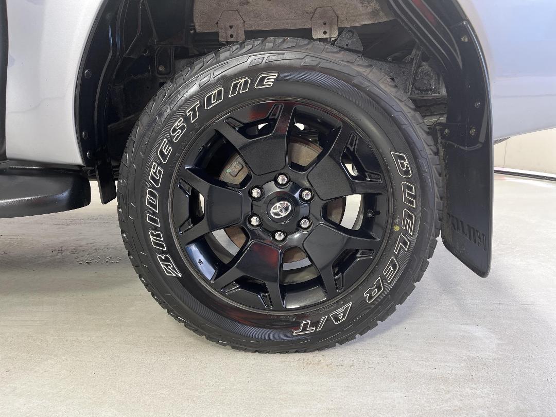 Photo '11' of Toyota Hilux Photo '11' of Toyota Hilux