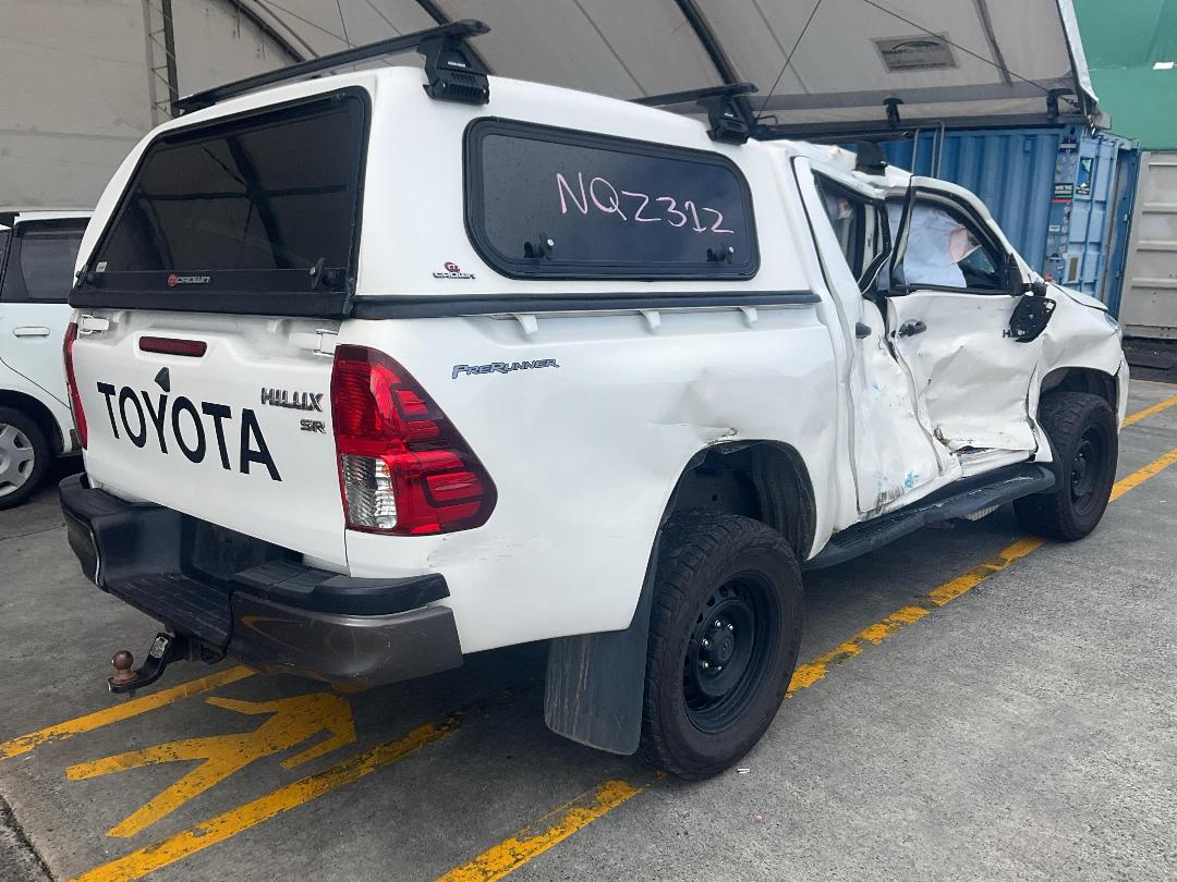 Photo '6' of Toyota Hilux SR TD DC Photo '6' of Toyota Hilux SR TD DC