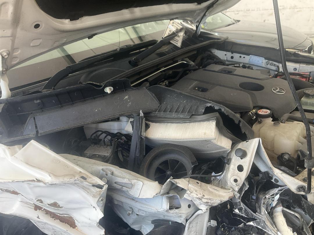 Photo '14' of Toyota Hilux SR TD DC Photo '14' of Toyota Hilux SR TD DC