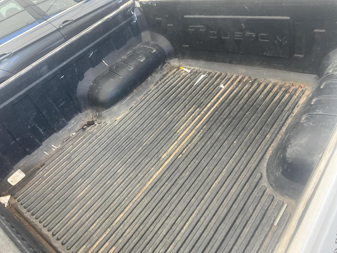 Photo '20' of Toyota Hilux SR TD DC Photo '20' of Toyota Hilux SR TD DC