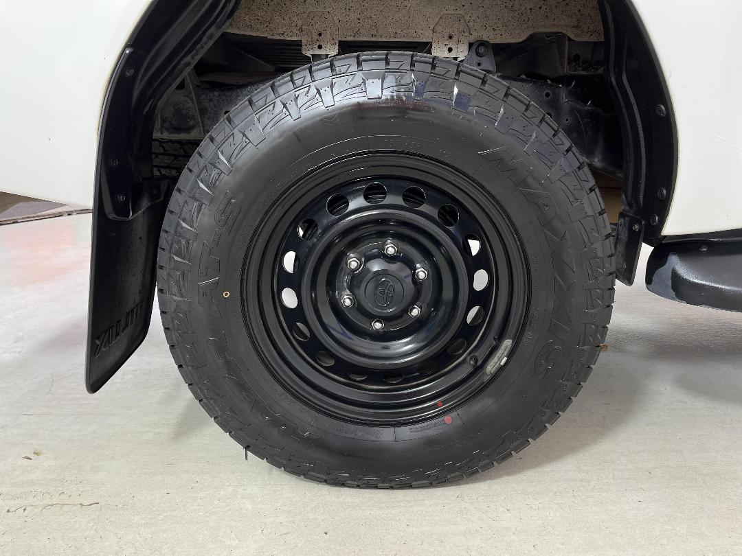 Photo '12' of Toyota Hilux Photo '12' of Toyota Hilux