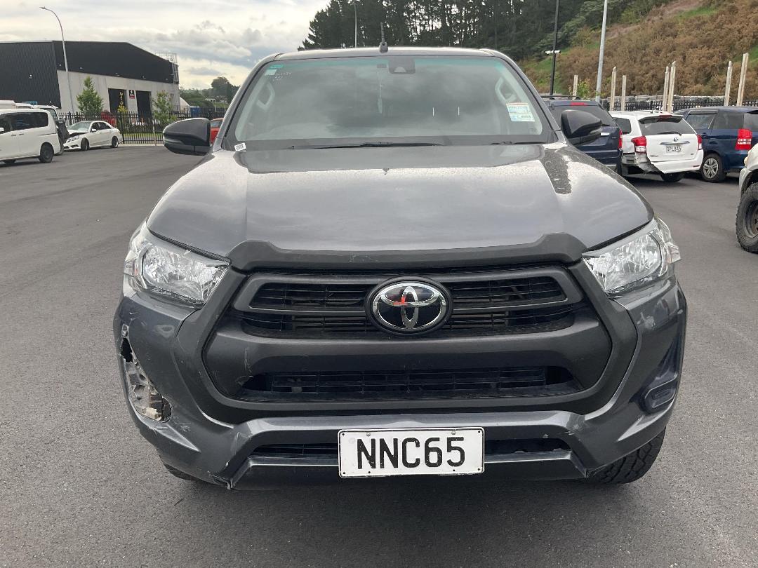 Photo '6' of Toyota Hilux SR TD DC Photo '6' of Toyota Hilux SR TD DC