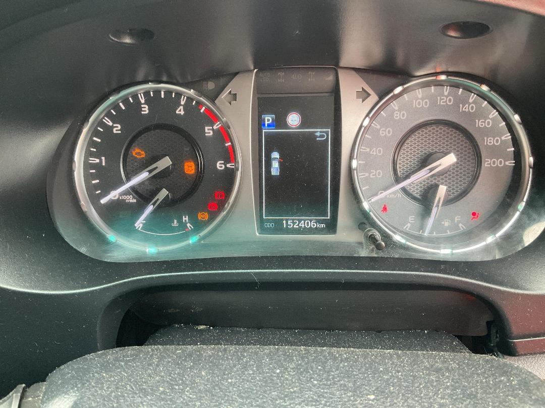 Photo '13' of Toyota Hilux SR TD DC Photo '13' of Toyota Hilux SR TD DC