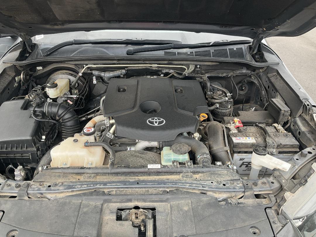 Photo '18' of Toyota Hilux SR TD DC Photo '18' of Toyota Hilux SR TD DC